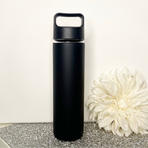 Peloton Glass Water Bottle Black Silicone Sleeve Screw Top New - Picture 6 of 7